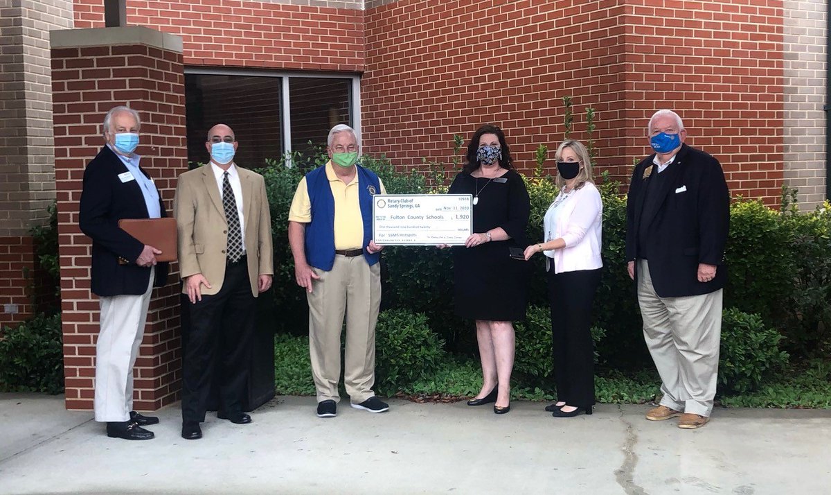 FultonCoSchools's tweet photo. Thank you Rotary of Sandy Springs @RCSS2016 for your generous check to help fund 8 hotspots to enhance distance learning for our students at @SSCMSStallions! We know how highly you value education. @lhwoodruff #FCSRIsing2gether #FCSCommunityCollaboration https://t.co/eHhNWEDn1G