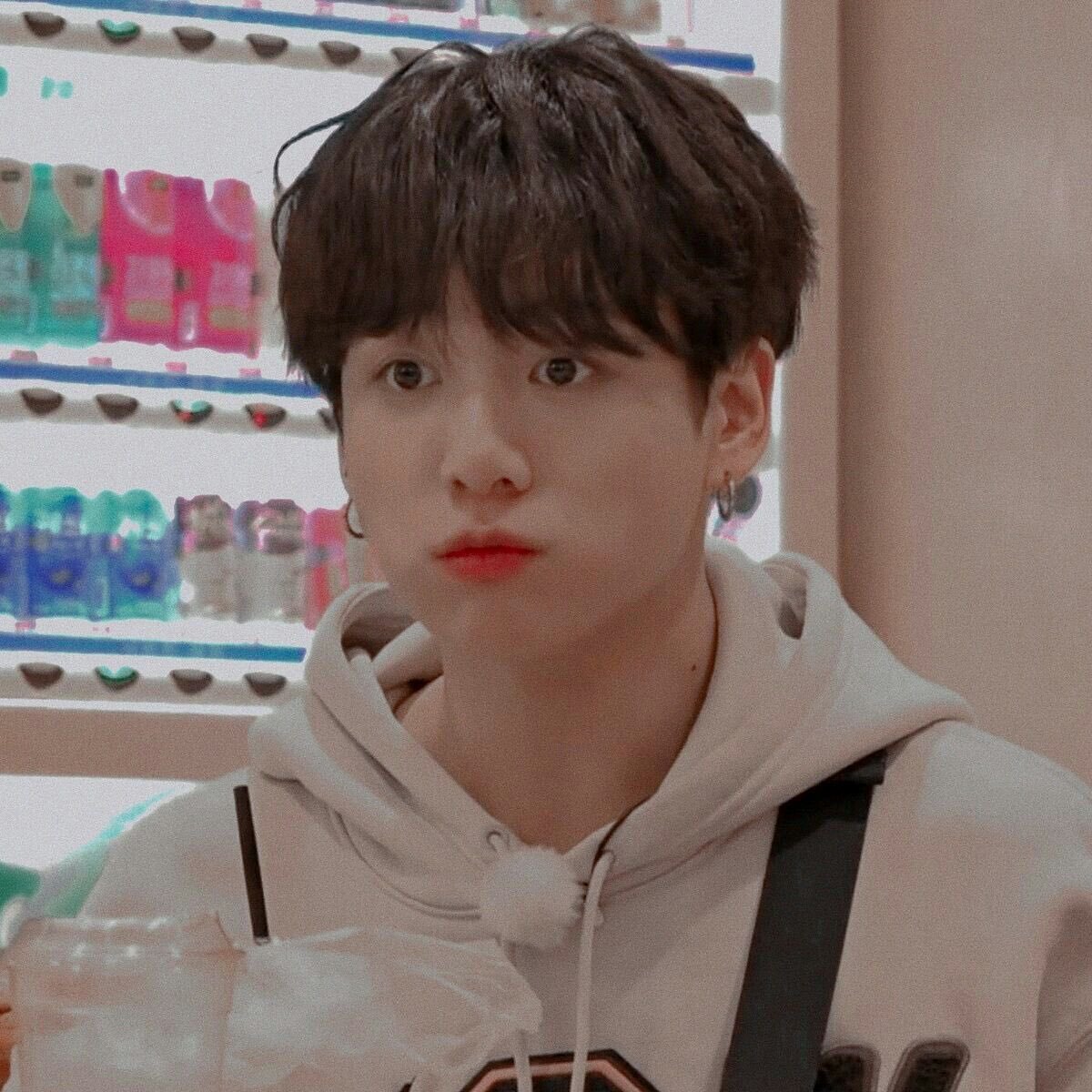 itsloveletter's tweet photo. ⋆ » !¡hey ❥ @DariStay   •нυɢ• ⁽͑˙ˆ˙̫ˆ˙⁾̉ 

─── ∙ ~εïз~ ∙ ───

💌 has recibido un abrazo de jungkook ❀ https://t.co/F6E5wr1jrK