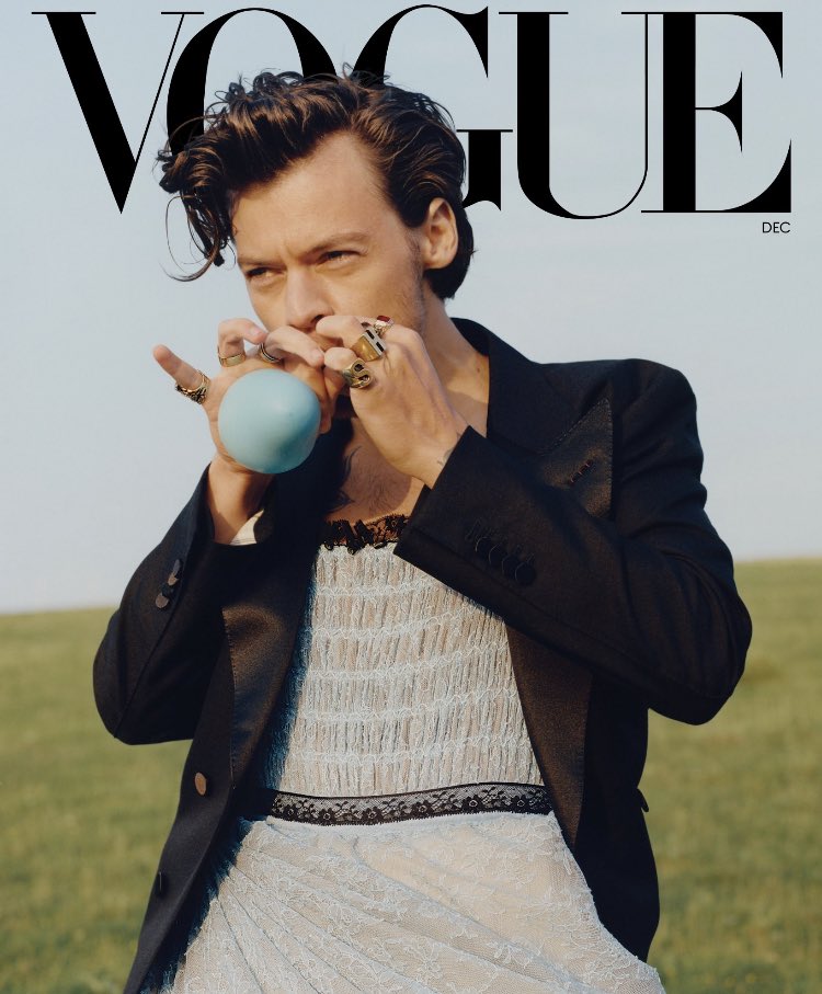 directi0n3rr's tweet photo. SO PROUD
#harrystyles #HarryStyles #harrystylesgolden #harrystylesvogue #OneDirection #harrystylesstan https://t.co/eSBfkPs2FM