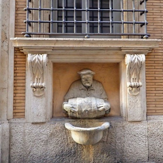 Last but not least - the only 'modern' Speaking Statue is 'Il Facchino' (The Porter) on Via Lata. The fountain, which depicts an 'Acquarolo' or water-carrier, was built in 1580 by the Florentine painter Jacopino del Conte to adorn his house on the Via del Corso.