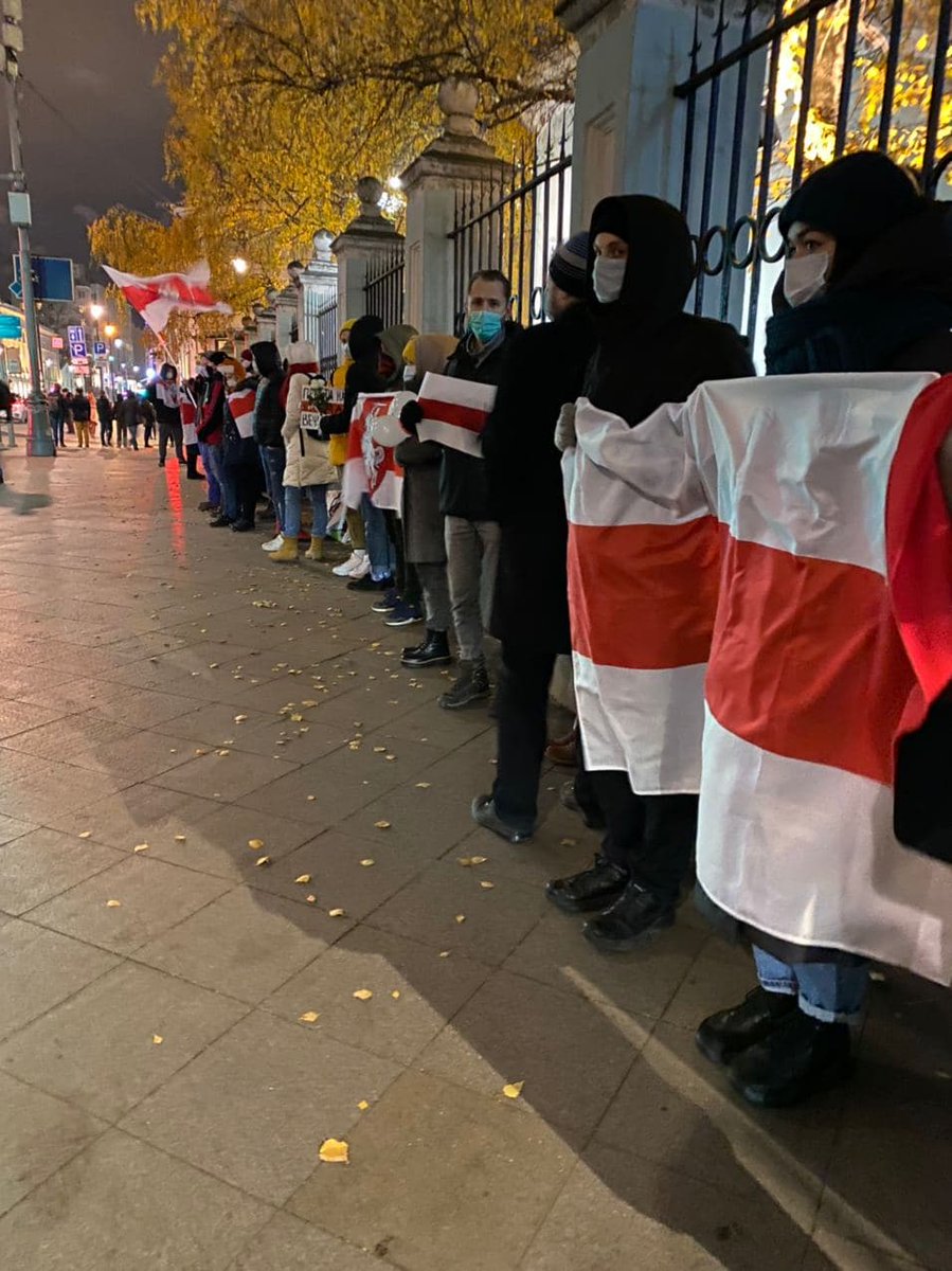 VoicesBelarus's tweet photo. Today is 100day anniversary of protests in Belarus. We are all standing shoulder to shoulder to our beloved Belarusians. One one of us is doing it right now! 
Belarusians you are incredible! ❤️
#StandWithBelarus #Belarus https://t.co/M1Xt16ym5N