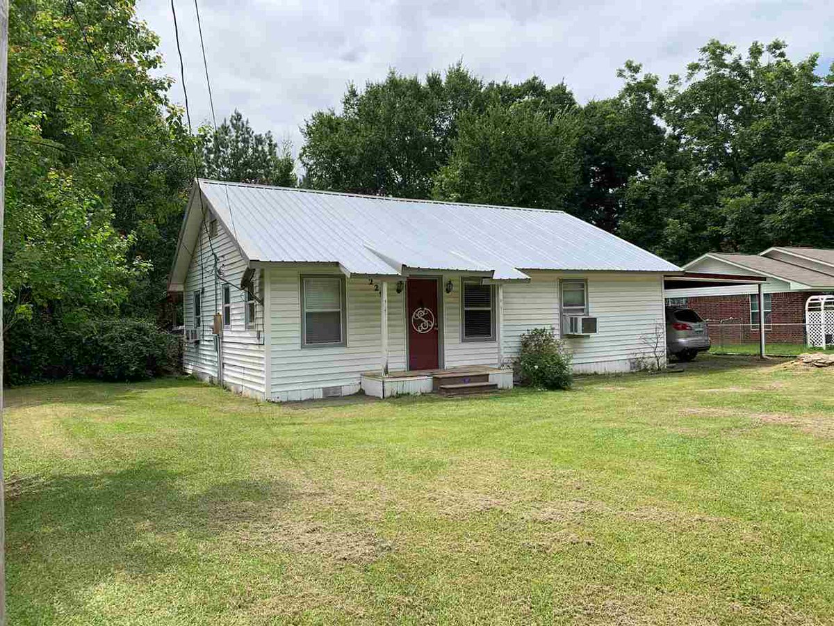 SteveRaffaelli's tweet photo. We are looking for a buyer on 229 Johnson St. #Nash #TX  #realestate https://t.co/92aDwe5SKA https://t.co/xoysvytrlB
