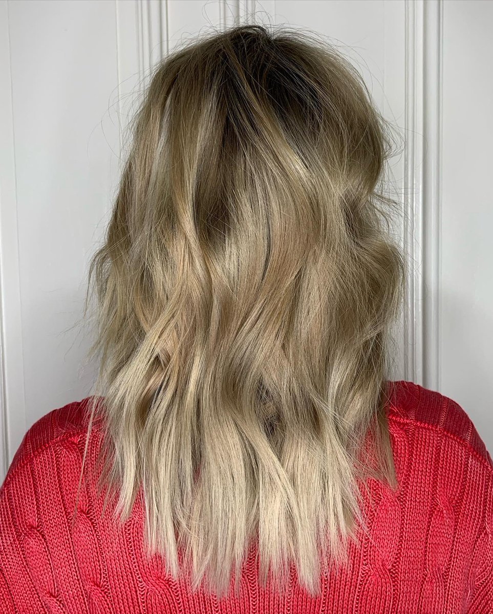Amkemp92's tweet photo. MAJOR COLOR CORRECITON. #MKEHAIR #MILWAUKEEHAIR https://t.co/LutwOC9DND