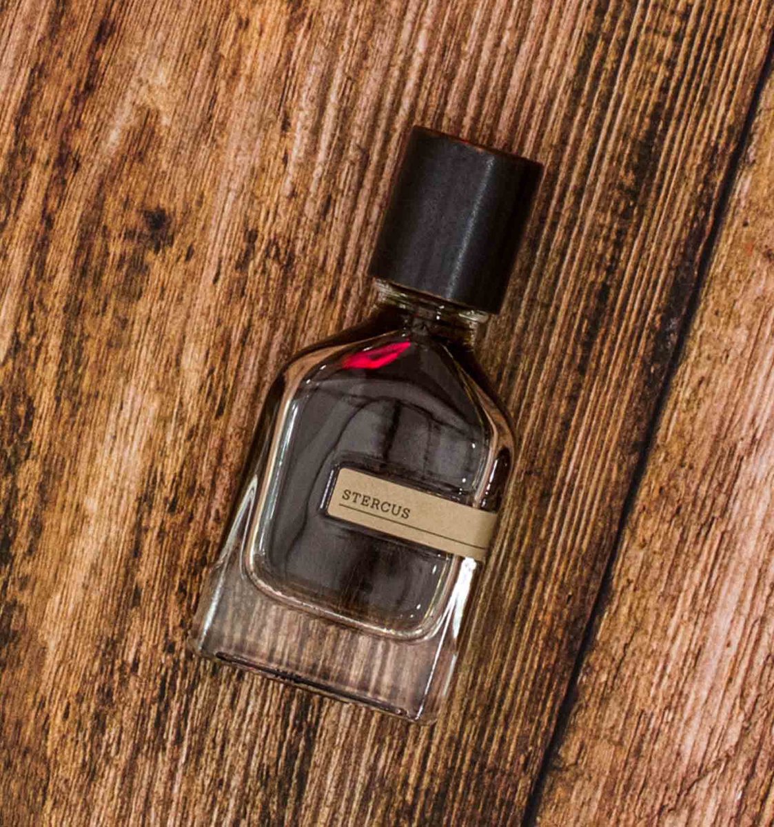 عطر ستيركوس من أورتو باريسي هو عطر غني سموكي يثير الشجاعة والجريئة

#اورتو_باريسي 
#orto_parisi