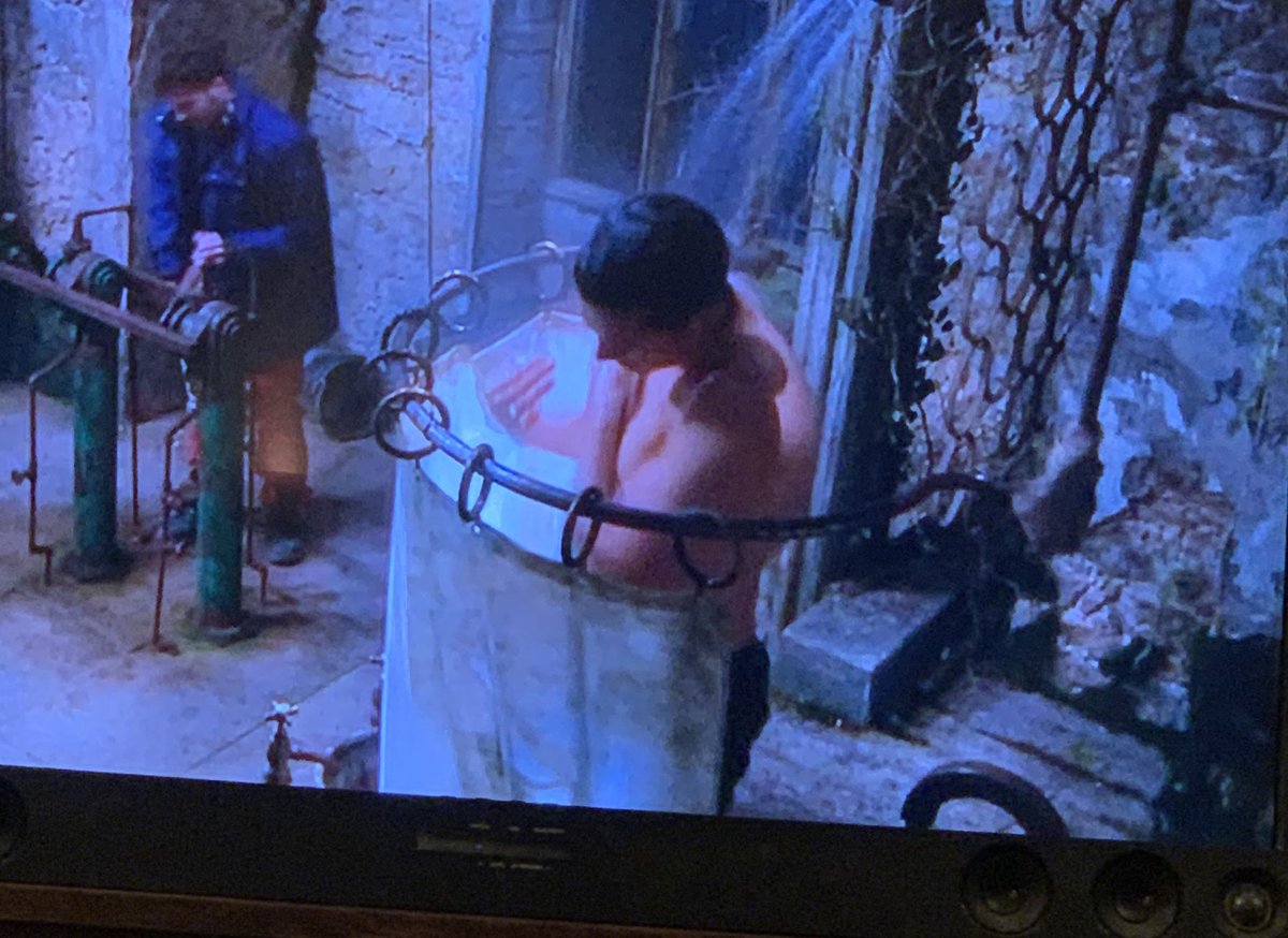 AbbieSanders7's tweet photo. Vernon in the shower felt familiar #ImACeleb #imacelebrity https://t.co/96PN86r6or
