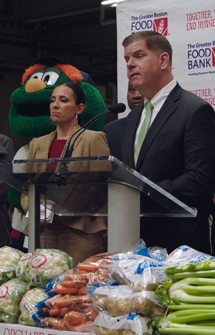 CITY HALL2020, Frederick Wiseman, USA, 275 min.Through a series of masterfully edited vignettes, revered documentarian Frederick Wiseman explores the inner-workings of the government of his native Boston. https://siskelfilmcenter.org/cityhall&nbsp;