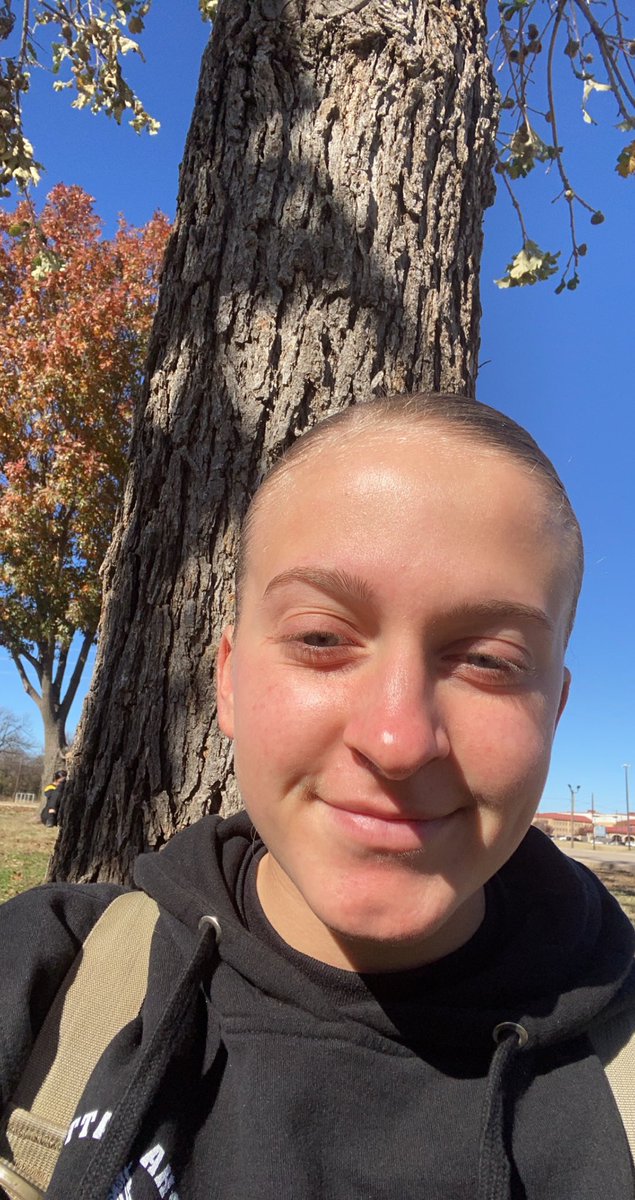 MaddisonReAnn's tweet photo. “Momma momma look at me, look at what the Army’s done to me!” https://t.co/m35g3MzDNW