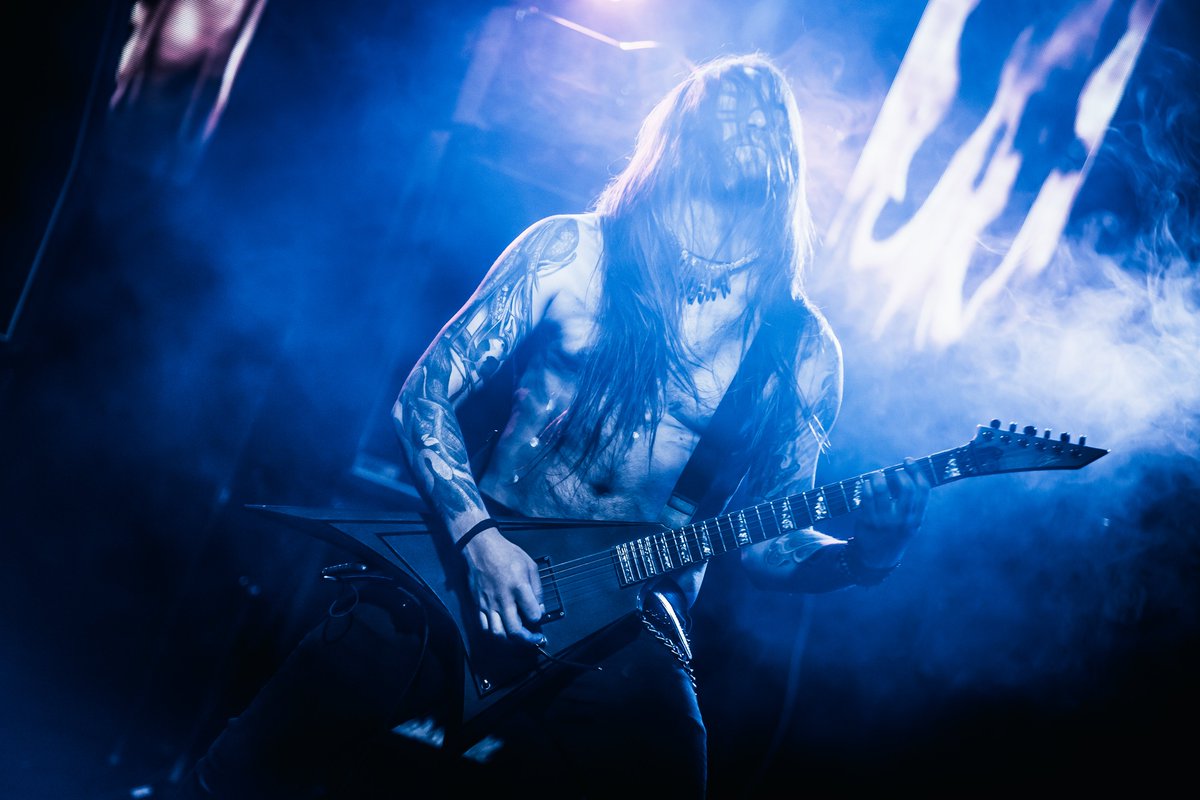 Folkheim's tweet image. Erik Muñoz, Primera guitarra , sólido, brutal...
#Folkheim #Blackmetal #warehouse #Chileanmetal