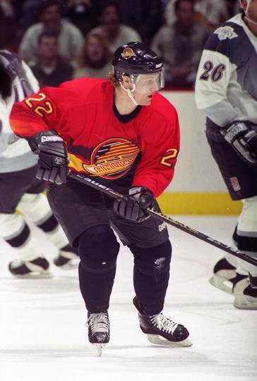 16. Salmon flying skateIt's just confusing. What's with the gradient stripes? And the bright red is just wayyyy too much. Also, all black bottom half? No stripes down there? Bad choice.