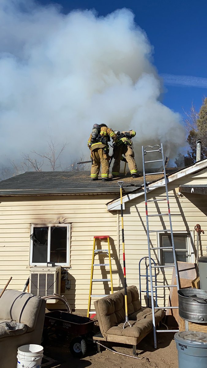 local5iaff's tweet photo. Crews are currently on scene of a #WorkingFire off of Dale St in Colorado Springs. Crews made a quick and coordinate fire attack and vent hole in the roof to assist in searching for potential occupants. #ColoradoSpringsFire #IAFFLocal5 #PopTheTop #NozzleForward https://t.co/1Jef5SHVuX
