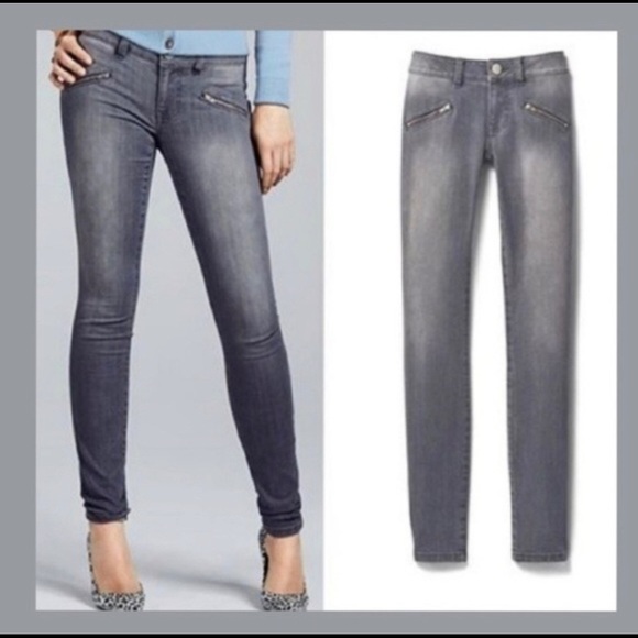 So good I had to share! Check out all the items I'm loving on <a href="/Poshmarkapp/">Poshmark</a> #poshmark #fashion #style #shopmycloset #bcbgmaxazria #ariat #cabi: posh.mk/3zbWyopdtbb