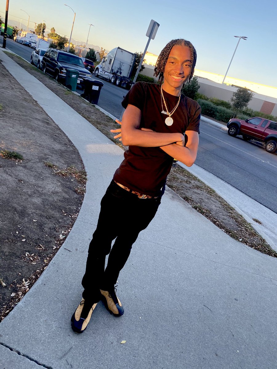 darealmani_'s tweet photo. Hope y’all day goin good #FlyCityEnt https://t.co/zEIAuAjMO2