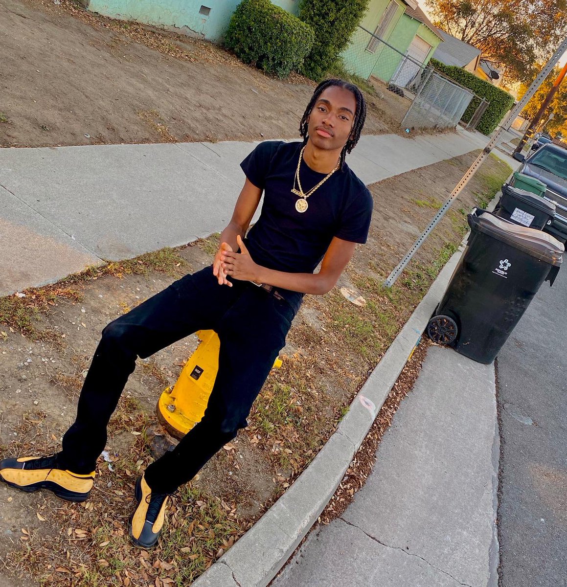 darealmani_'s tweet photo. Hope y’all day goin good #FlyCityEnt https://t.co/zEIAuAjMO2