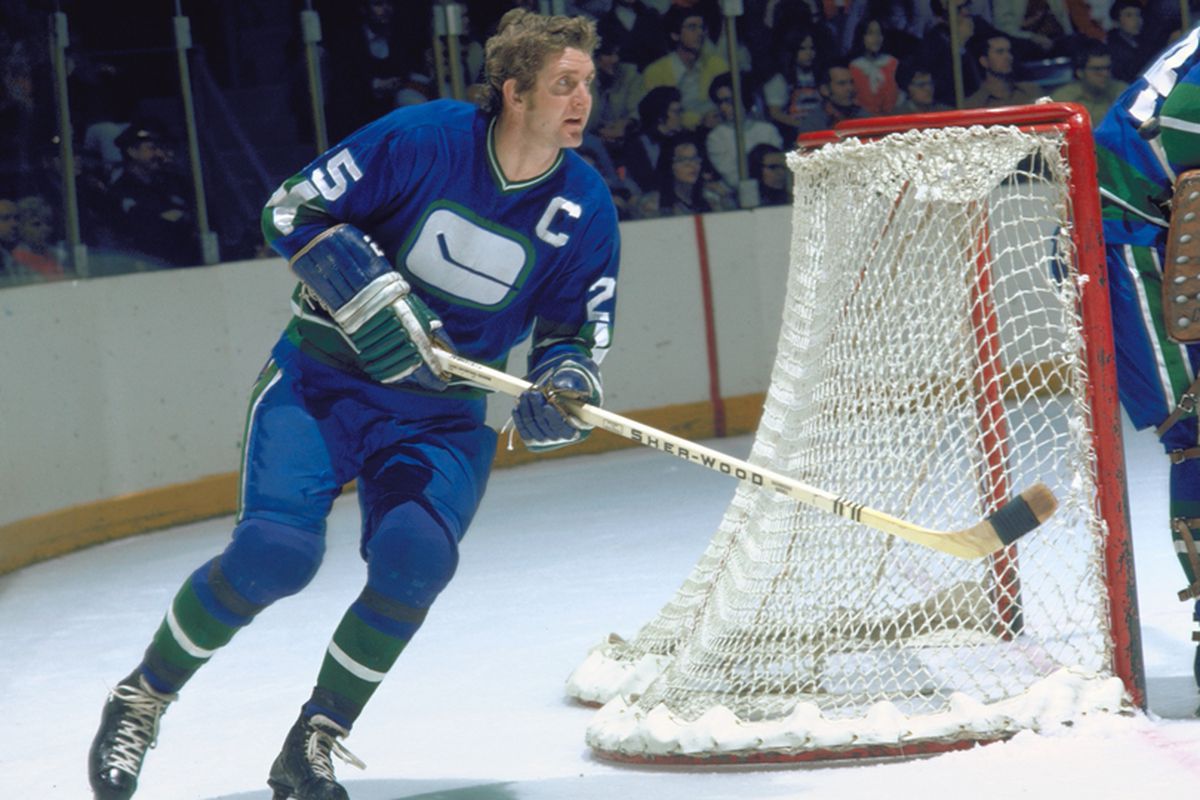 11. Original stick in rink. Blue and Green will always be solid, it's just way too boring. Understandable in the 70's tho. The green socks are fun too. Bringing them back in the mid 2000's was the bigger mistake.