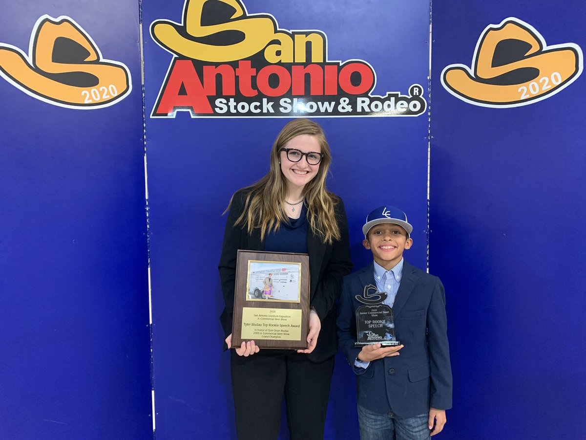 annievalicek's tweet photo. There are a plethora of words I could use to describe the benefits livestock shows have brought to my life. However, some the greatest blessings can be seen in the faces of those who will continue to make this industry great as they build the future of agriculture. #fairstrong https://t.co/9uRAlW0CKS