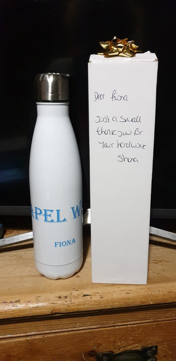 fjane_gordon's tweet photo. What a lovely thing. Afternoon tea in the staff room & a personalised present for each member of the team as a thank you from our matron Shona. So appreciated. Love our #Capelfamily #OneTeam @sashnhs https://t.co/DPq7iBRzGT