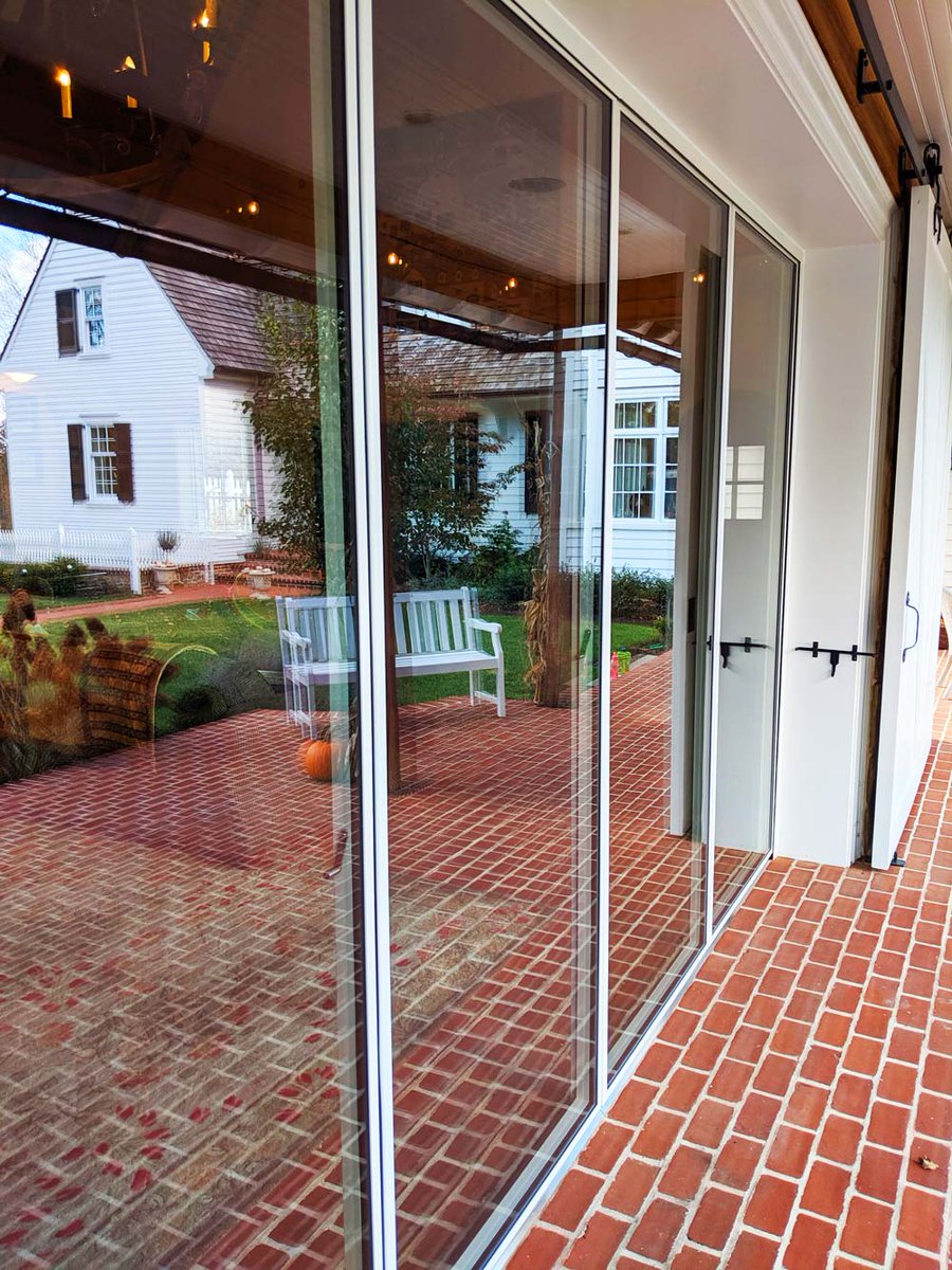 2FoldDoors's tweet photo. This one of a kind Fold-Over door has four sashes with no muntin grids and only 2.1 locking systems for the thinnest frames of its kind.

Outdoorliving#smallbusiness#builders#manufacturing#roomwithaview#hinged#customhinged#thermalsteelarchtiecture

https://t.co/bt7XjAWRDc https://t.co/9h9HfgKs31