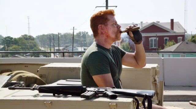 TheAbeFord's tweet photo. I just hit 1K followers today! Thank you so much to everyone for their support over the years. You guys all rock! Iโm thrilled to be here honouring Big Red himself. Fingers crossed that @Cudlitz eventually follows me! #TheWalkingDead #DolphinSmooth https://t.co/2D1Q74aBMT
