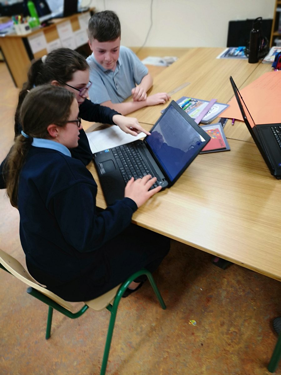MrToher's tweet image. We continued working on researching different types of climates today. We worked in small groups using our school laptops. @PDST_TechinEd  @PDSTGeography  #climate #comparingandcontrasting