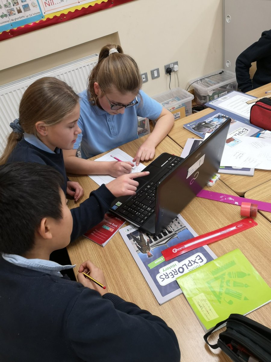 MrToher's tweet image. We continued working on researching different types of climates today. We worked in small groups using our school laptops. @PDST_TechinEd  @PDSTGeography  #climate #comparingandcontrasting