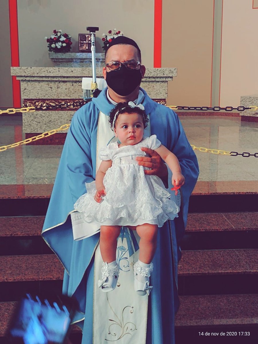 _MKamis's tweet photo. Batizado e 1° aninho da nossa princesa @rudinhoximenes  🎂🤍 https://t.co/HNfjuASmUd