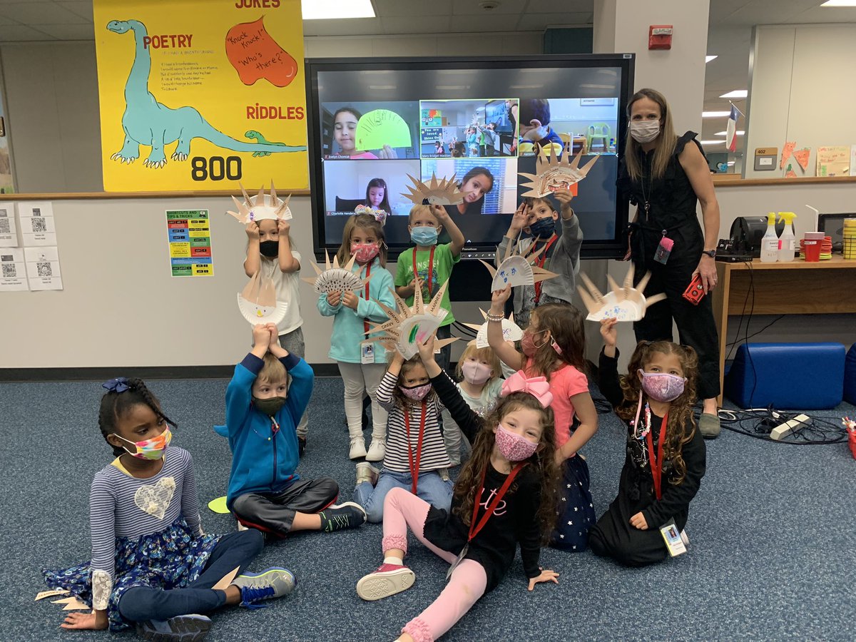 ReneeHebert3's tweet photo. Book Talk is always super fun @mbmaddan We loved the story Porcupine’s Pie and learning how to make No Bake Pumpkin Pie! @SampsonElem https://t.co/ijYUmhpZcm