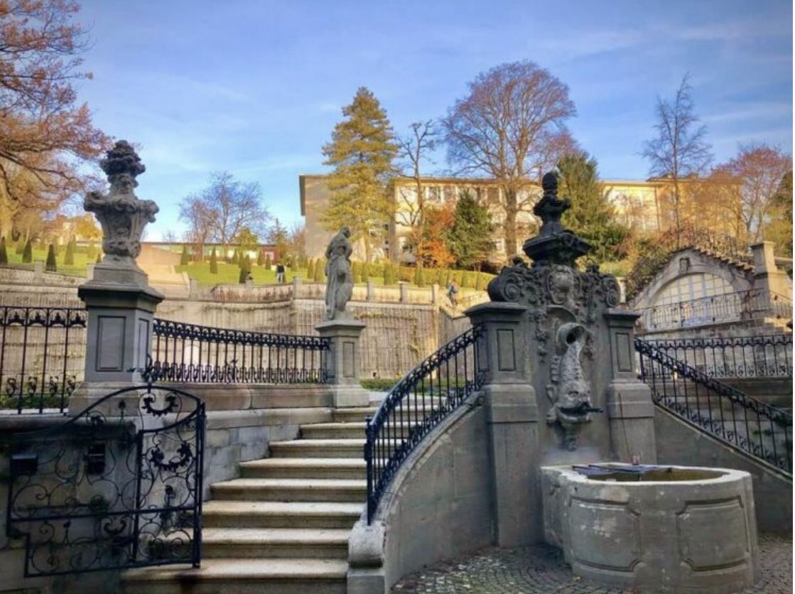 NewInZurich's tweet photo. Beautiful places to visit in #Zurich - Park #Rechberg with the most #baroque #garden in the city. Read all about it here: https://t.co/oinjiRua4X @1000Switzerland #Switzerland https://t.co/ym7jpNOjpM