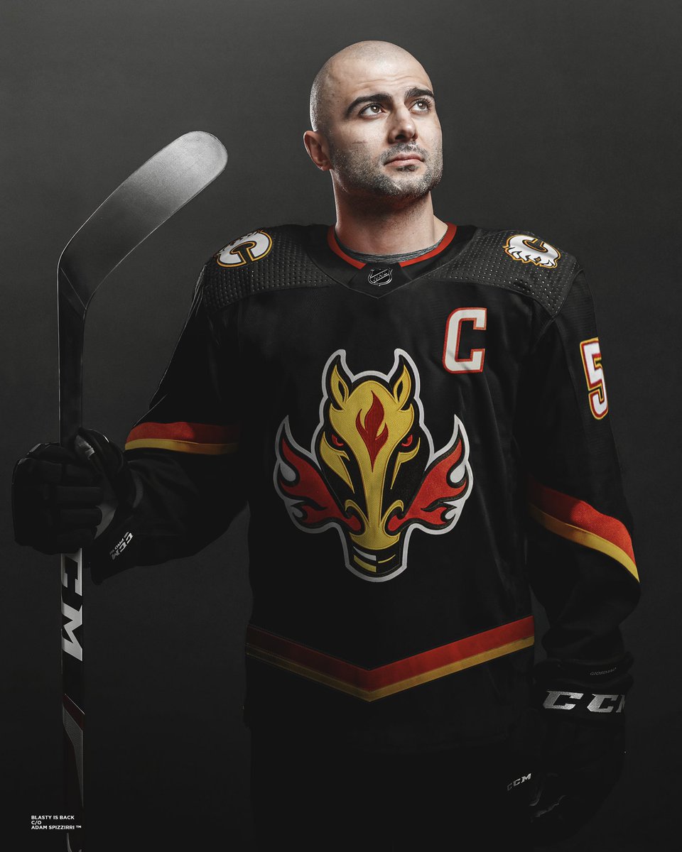 FlamesNation on X: 🚨BREAKING NEWS🚨 The #Flames Reverse Retro jersey for  the 2022-23 season has been leaked! Thoughts on the new jersey? ⬇️   / X