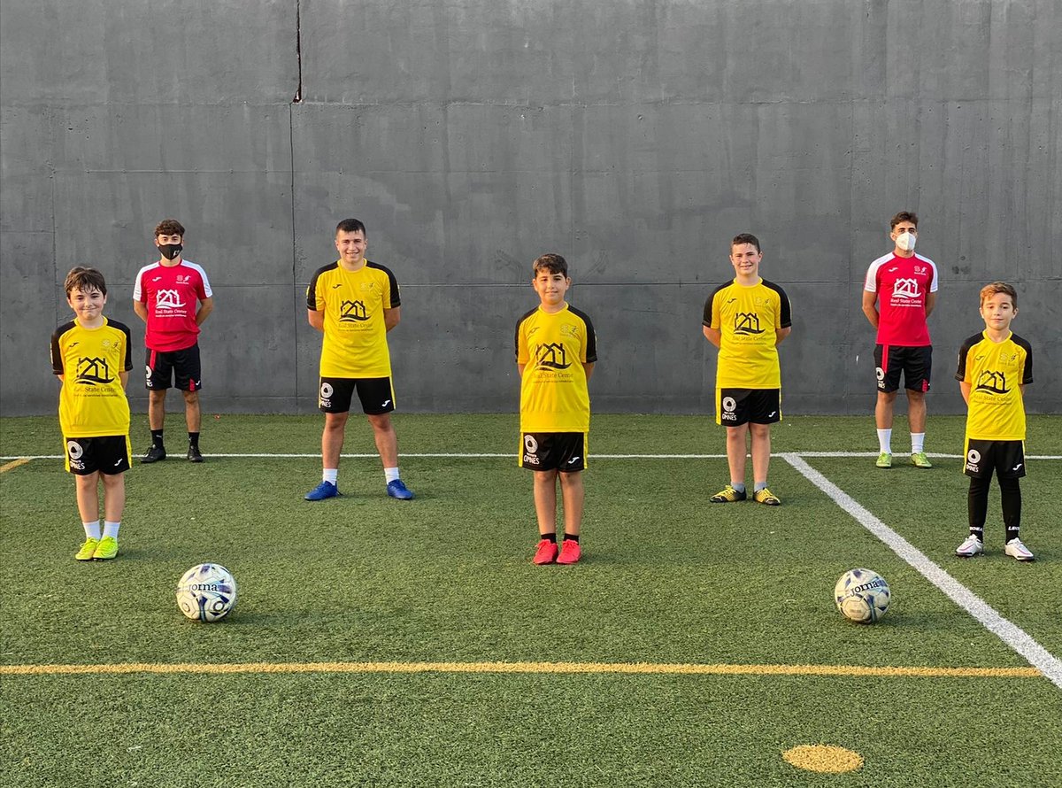 elitetecnif's tweet photo. Os presentamos al grupo de los lunes en horario de 16:30h a 17:30h.

No nos olvidamos de nuestros alumnos que no pueden asistir a los entrenamientos por el confinamiento perimetral. Esperamos veros muy pronto!! 💪🏻⚽ https://t.co/rsyyJyb7Ya