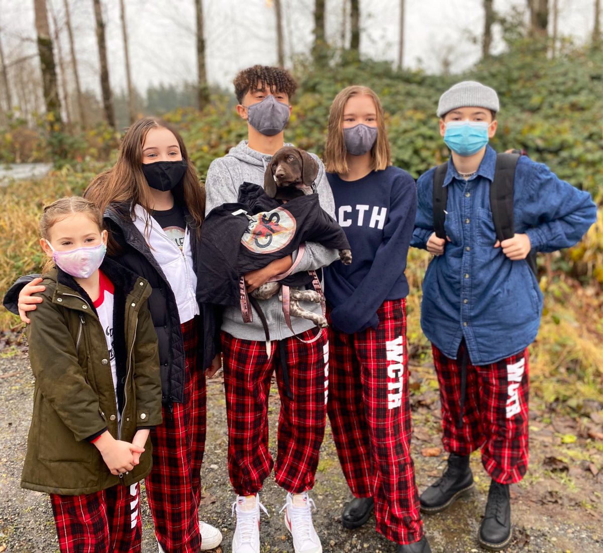 JaivenNatt's tweet image. That’s a Wrap with some of my favourite peeps #season8 @WCTH_TV @hallmarkchannel haha ok so is it to early to say see you in #season9 😂 @christian_coop1 @AvaGCooper @erinkrakow @jaedalilymiller @GracynGirl @KadenceRoach #hearties be safe my friends