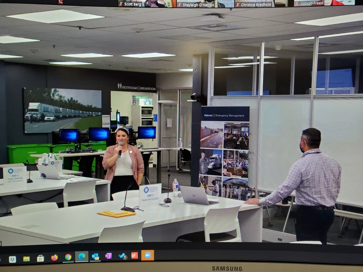 dizazter's tweet photo. Virtual Tour of Walmart's Emergency Operation Center. #IAEM20 https://t.co/8HawKKmzJh