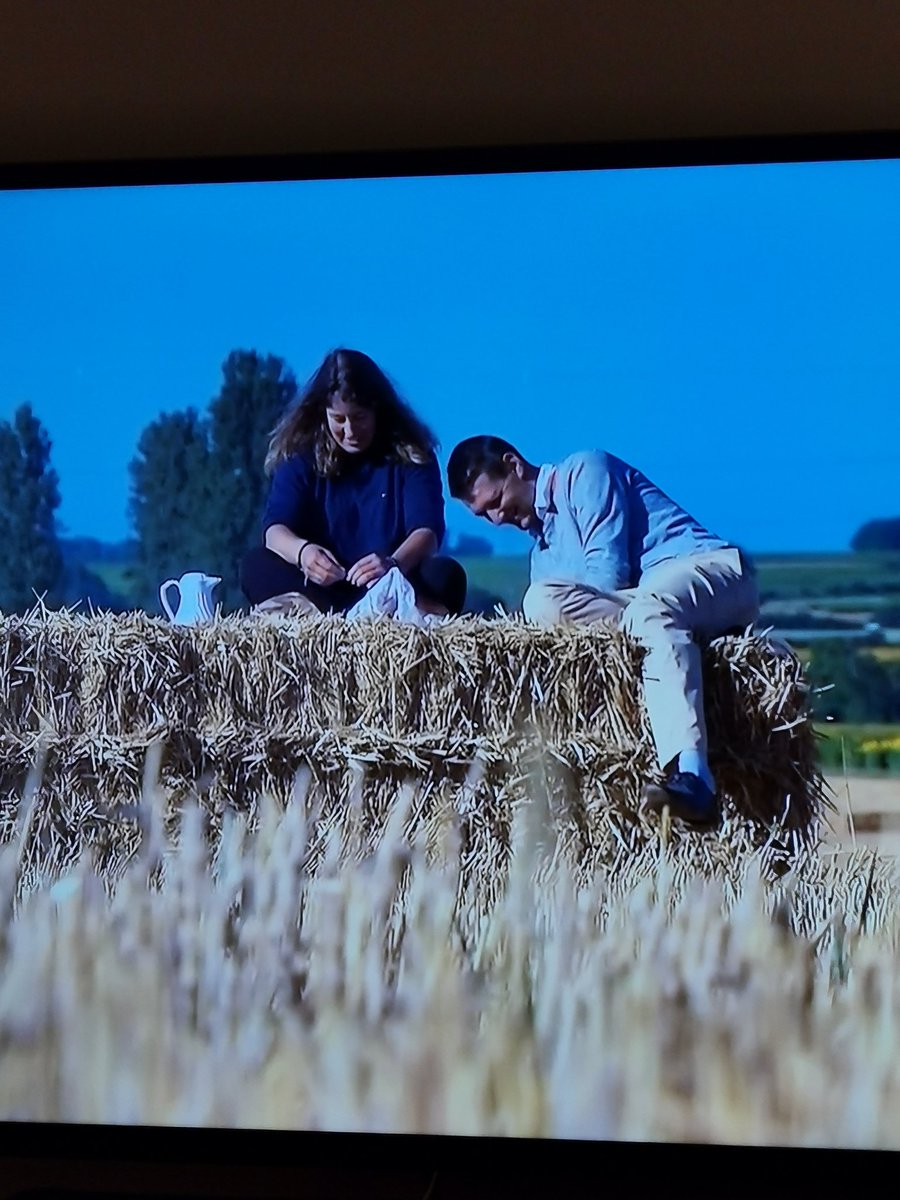 Chlo_rnx's tweet photo. Surtout adopte une position naturelle #adp2020 #ADP
Lui: https://t.co/ofkavJV1ET