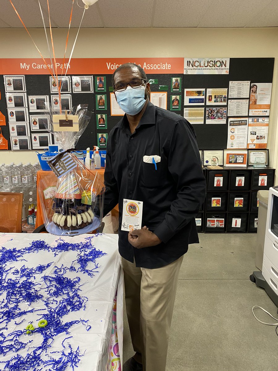 CarminaPrecie's tweet photo. Congratulations to our Lumber Dept Supervisor Lew on his 20yr Milestone Anniversary! I’ve the pleasure of working with Lew for the past 12 yrs, thank you for the memories Robinson! 🥳🎉@khughes1133 @ljr782 @ChrisDonovanTHD @Florobinson17 @Shaina1982J https://t.co/FsZ8qs3g0Y