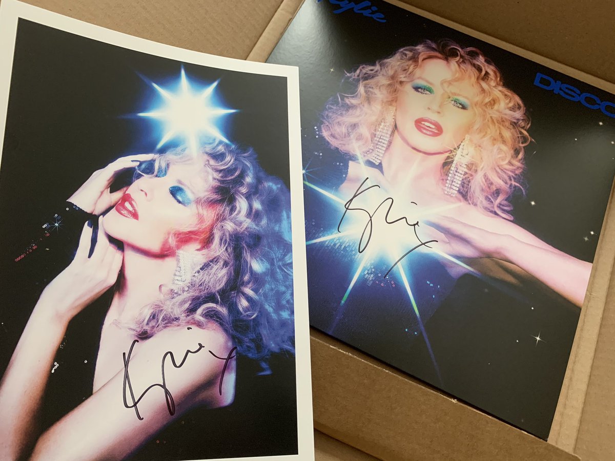 markiespice's tweet photo. Seriously @kylieminogue’s hand must be sore ... but we appreciate it! ❤️ Thank you!!! DISCO is literally the only album I want to play right now and it just gets better with every listen!!! #KylieMinogue #Disco #DiscoKylie #KylieDisco https://t.co/uTHHiz27UQ