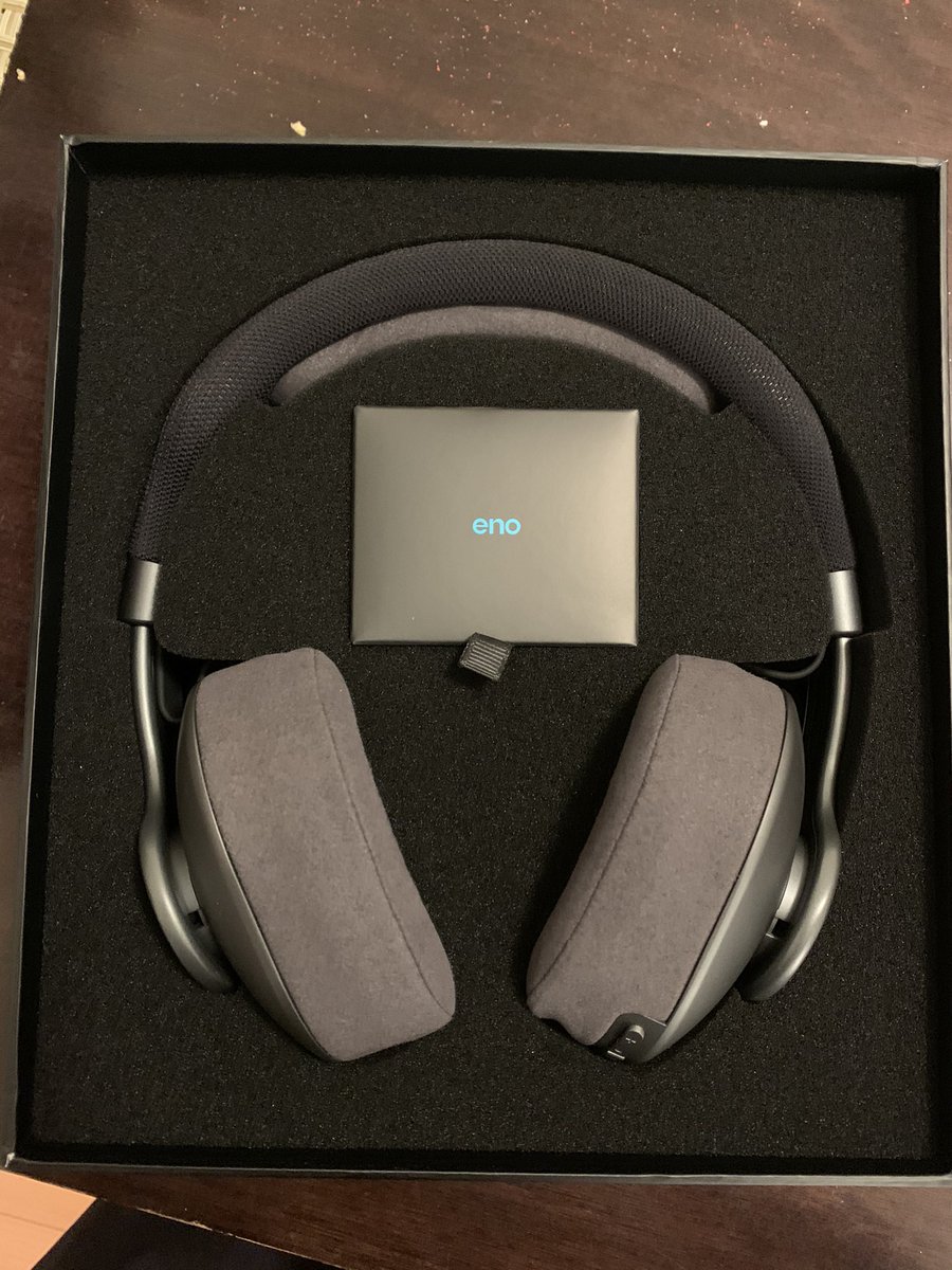 Patt_Marks's tweet photo. Nice unboxing experience from @enofocus! Excited to link these to the enowork app and improve my focus. @kickstarter #neurotech https://t.co/6Z6MhNQk0b