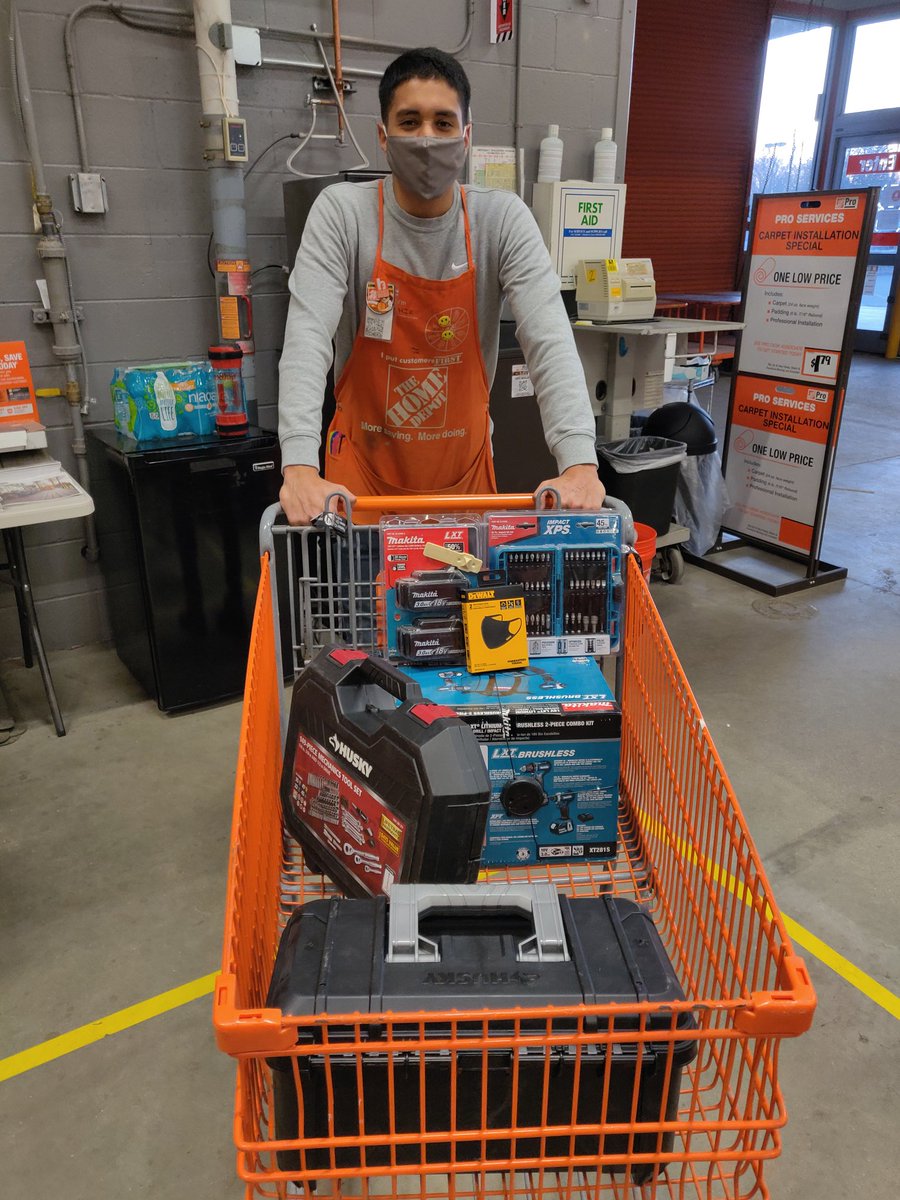 Zahir says "Not on my watch!". $1000 in gift cards and $600 in tools.  <a href="/AdamSee107792/">Adam See</a> <a href="/michael_chirco/">Michael Chirco</a> @XKerrigan <a href="/AdamGAP33/">Adam G</a>