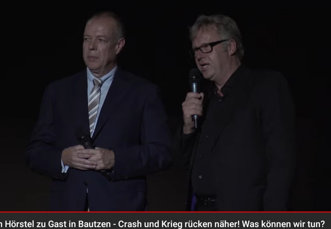 BirgitKieschni1's tweet photo. Wer das Thema eben knorke findet...#Monetative #Vollgeld #KenFM #DeutscheMitte ...#Hörstel war ja auch in #Bautzen. Gemeinsam mit #Drews kam man zu der Erkenntnis, dass DIESES System weg muss...#Reichsbürger #Antisemitismus #Umstürzler https://t.co/YodkjQOmLu