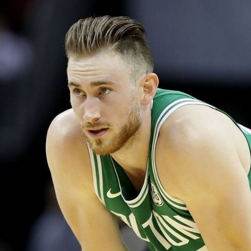 ClutchTimeArg's tweet photo. Ojo, Gordon Hayward esta indeciso a usar su opcion de jugador de 34 millones. Si NO la usa, le deja ese margen a Boston para fichar jugadores, si la usa seguramente sea tradeado, lo que esta sonando es por Adams de OKC. https://t.co/D9EvL5fLcX