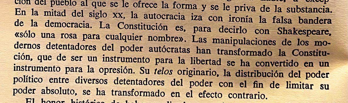 “La autocracia iza con ironía la falsa bandera de la democracia.” 

-Karl Lowenstein. Teoría de la Constitución.