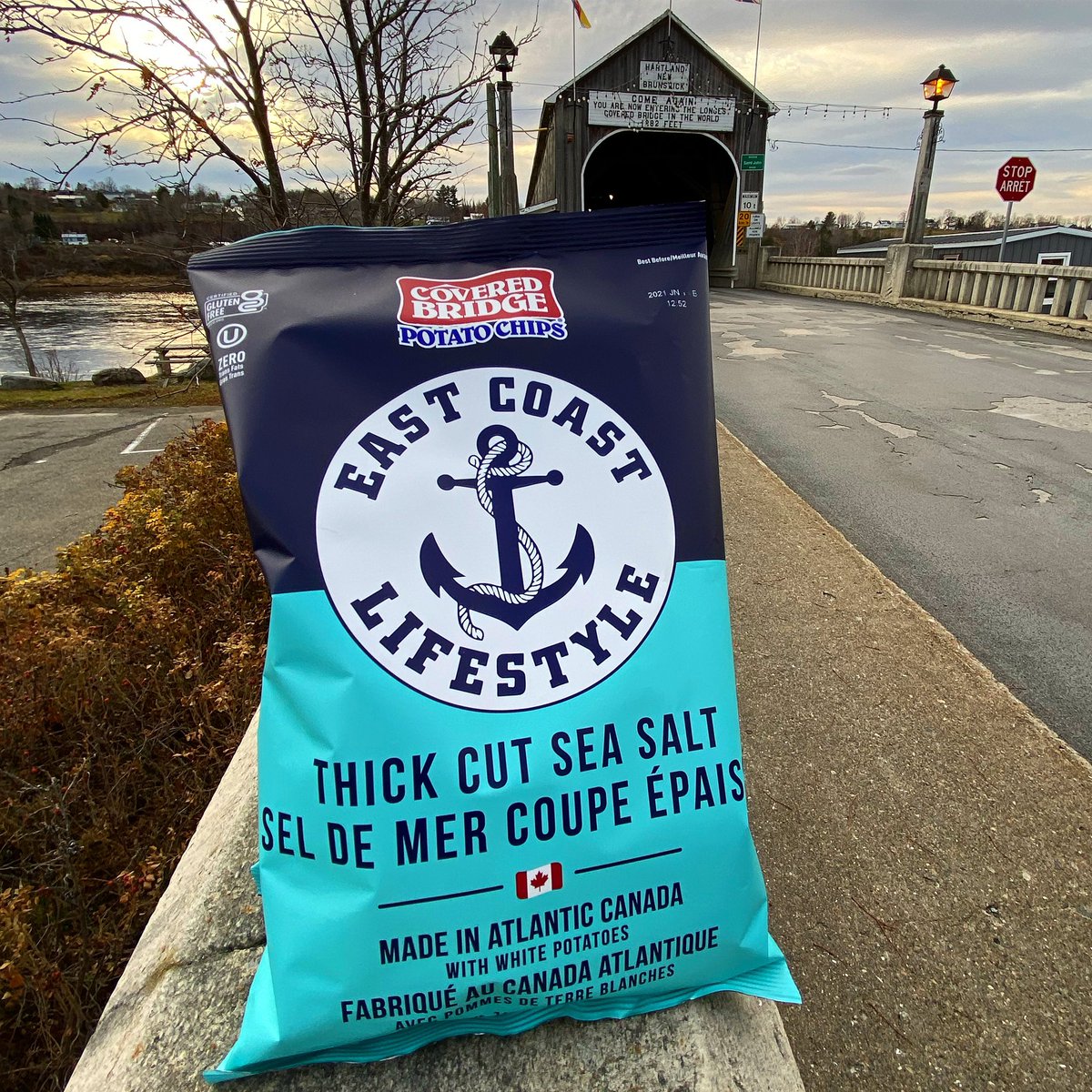 eastcoastchips's tweet photo. The taste of home ⚓️ Available across Canada later this week! Find our chips in ALL Sobeys, Wholefoods, Needs stores! 🇨🇦 #Canada #NewChips https://t.co/7B6c6o3a3k