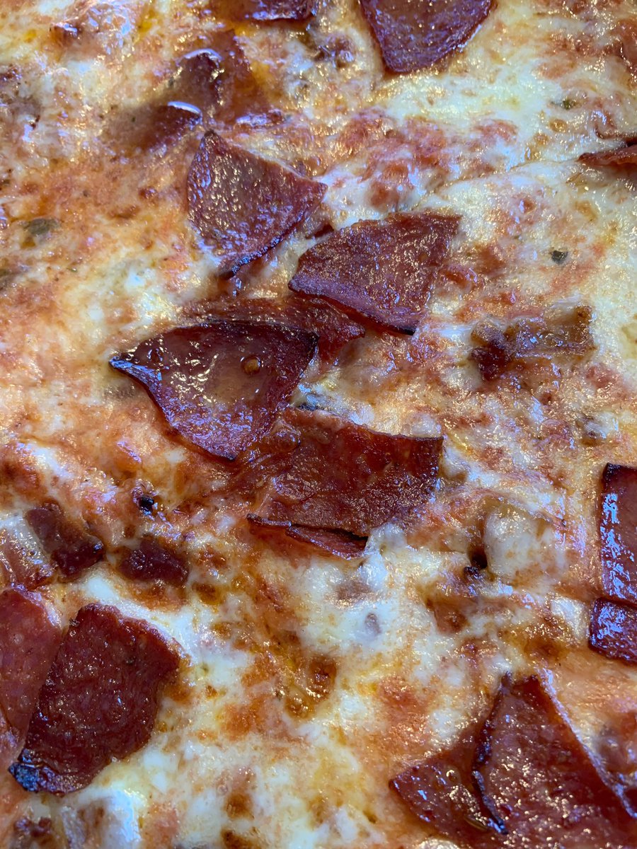 On this sunny #MidwoodMonday, we’d like to introduce you to a #Plaza favorite, @PurePizza! Pure is located just down the street at 1911 Central Avenue. 
 
 #One305Central #LiveOutsideTheLines #ItsAllGoodInPlazaMidwood #CharlotteApartments #ApartmentLiving <a href="/TriBridgeRes/">TriBridgeResidential</a>