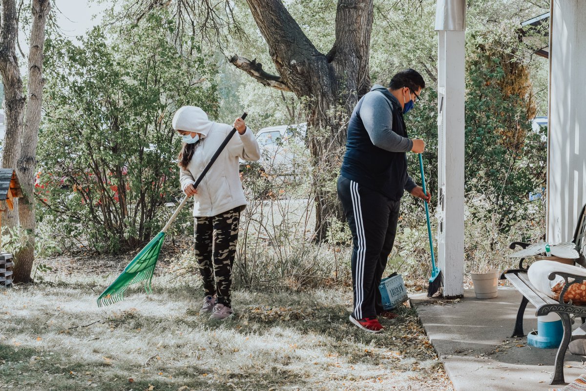 _COSiloveyou_'s tweet photo. This year, CityServe Day was accomplished through 44 churches, 132 total projects, 6,640 labor hours, and produced a value to our community of $60,240! And we want to do #somuchmore in 2021. Would you consider donating to COSILoveYou that we would work for the flourishing of COS? https://t.co/MjzjAGWlvk