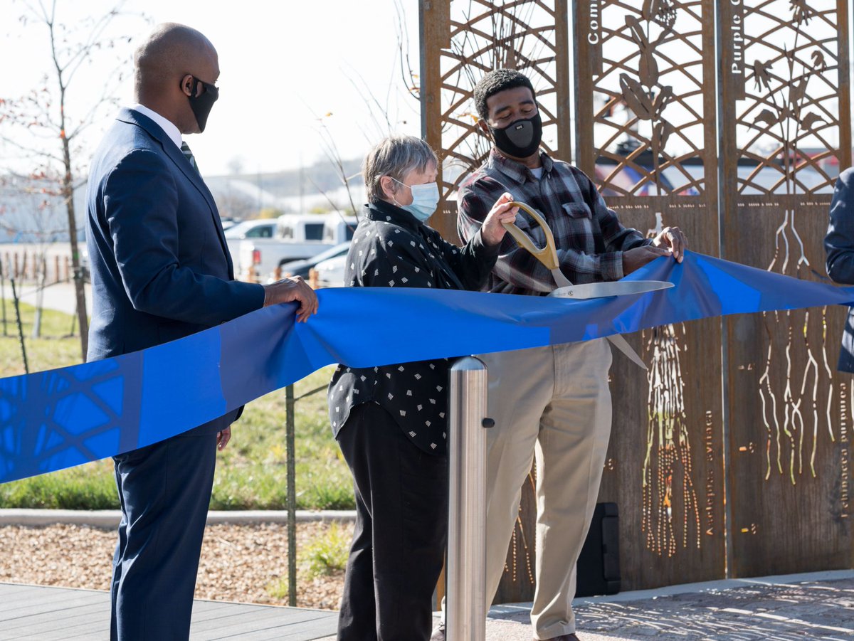 KissickCo's tweet image. Congrats to @KCMOwater as they celebrated the official opening of the Central Industrial District/West Bottoms Green Infrastructure project! We are grateful to have worked with them on such an innovative &amp;amp; beautiful project.💚 #KissickProud #GreenInfrastructure