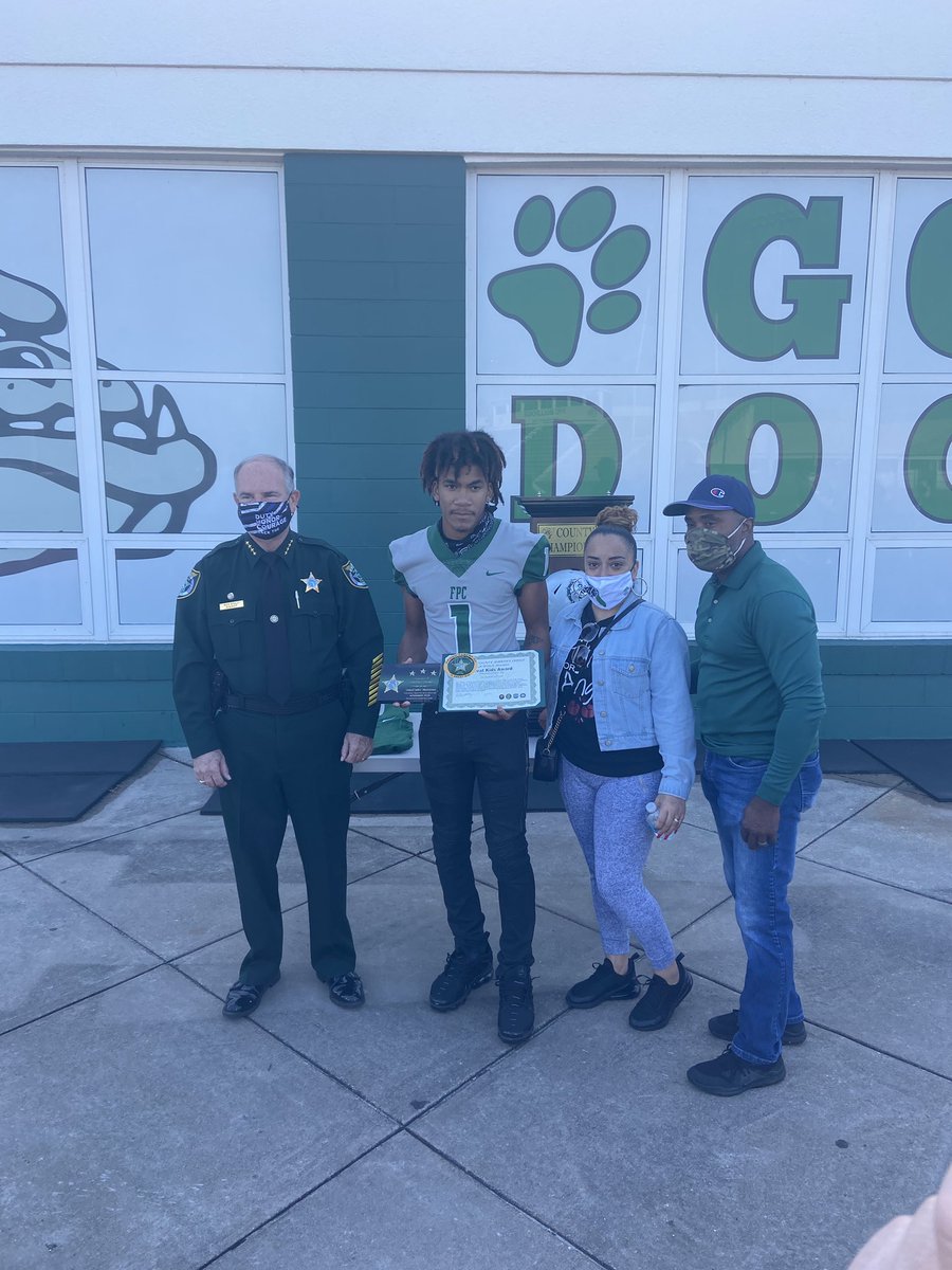 James T. Russell (@jrussell_t) on Twitter photo Congratulations to Jalen Collins for receiving the FCSO “Great Kids Award.” He is committed to the Air Force Academy. His GPA is 4.2 and he’s the captain of the football team. Very deserving! Thank you Sheriff Staley for recognizing Jalen. <a href="/FPCHS/">Flagler Palm Coast High School</a> <a href="/FlaglerSchools/">FlaglerSchools</a> <a href="/FlaglerSheriff/">Flagler County Sheriff’s Office</a> Congratulations to Jalen Collins for receiving the FCSO “Great Kids Award.” He is committed to the Air Force Academy. His GPA is 4.2 and he’s the captain of the football team. Very deserving! Thank you Sheriff Staley for recognizing Jalen. <a href="/FPCHS/">Flagler Palm Coast High School</a> <a href="/FlaglerSchools/">FlaglerSchools</a> <a href="/FlaglerSheriff/">Flagler County Sheriff’s Office</a>
