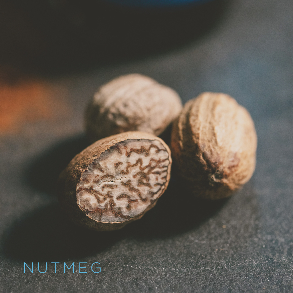 East_Imperial's tweet image. With an aromatic blend of kola nut, clove, nutmeg and cinnamon, balanced perfectly with Madagascar Bourbon Vanilla, Manao lime and honey, Kima Kola contains an exquisite blend of flavours. 

#IngredientsEI #KolaNut #eastimperial #upholdtradition #toasttradition