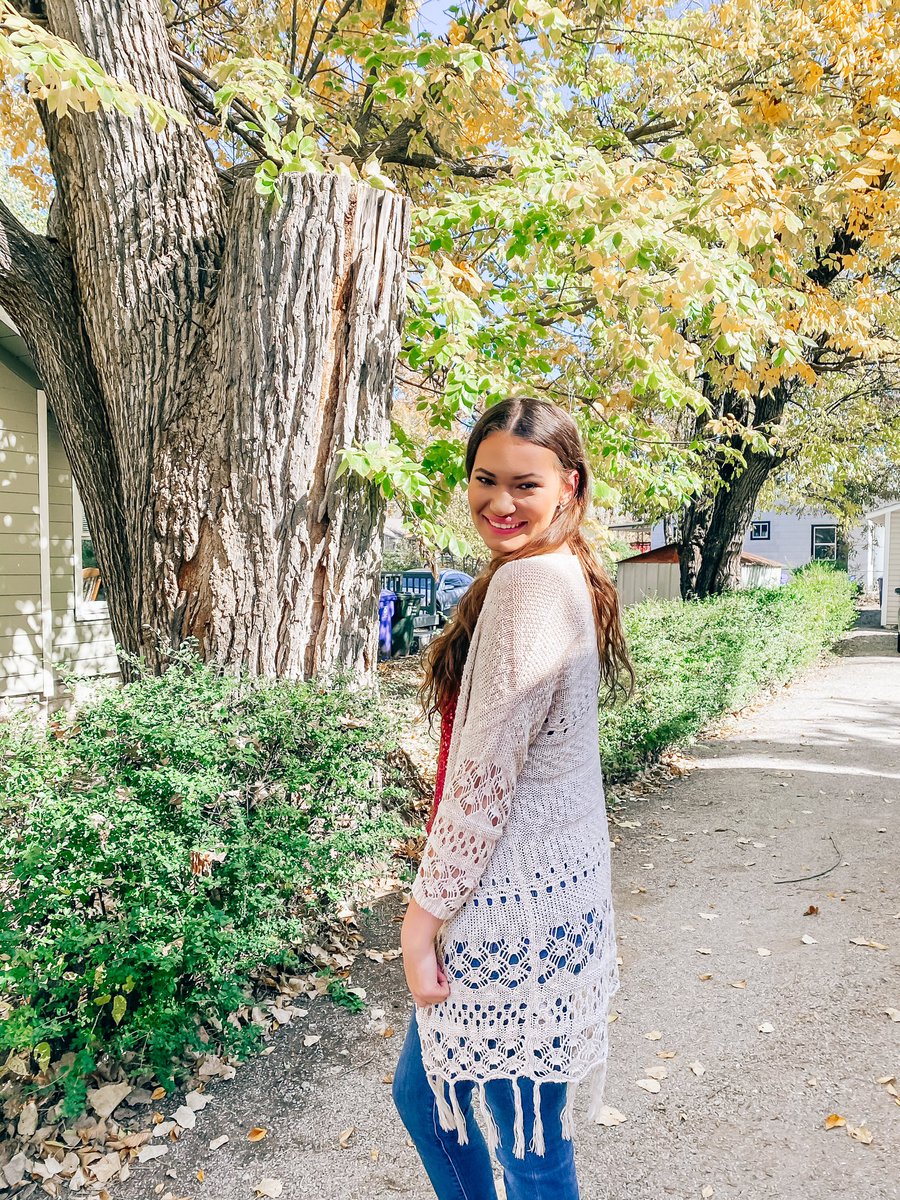 OU_ALD's tweet photo. it’s time for another #meetexecmonday!!!! This is Blair and she’s our wonderful historian chair! Blair is from El Paso, Texas and is majoring in Biology with a Pre-optometry track! Her favorite restaurant is Panera and she loves to travel and write in her free time. https://t.co/dPkJQLTC3E