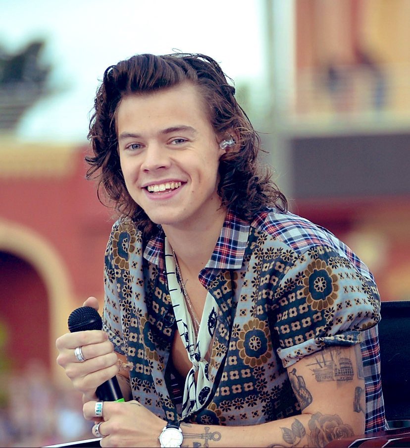 And if we're here long enoughThey'll sing a song for us And we'll belong Maybe we can find a place to feel goodAnd we can treat people with kindnessFind a place to feel good