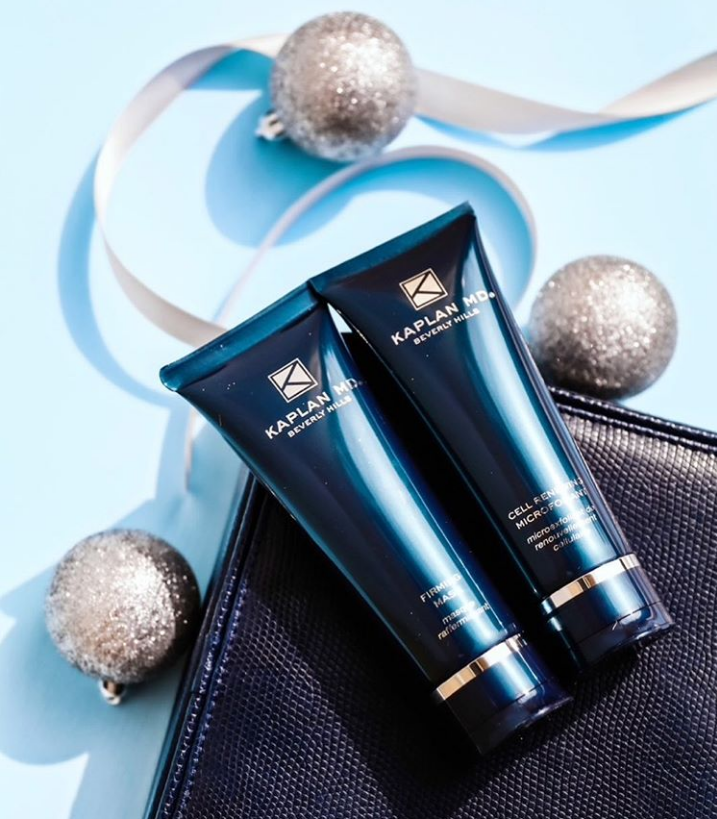 Our holiday kits are live! 🎉
‘Tis the season to Firm &amp; Glow with our limited edition faux-leather KAPLAN MD cosmetics case, Cell Renewing Microfoliant and Firming Mask! The  ideal pair to improve skin texture and firmness! Yours for only $60 ($105 value!) rb.gy/u3hhfd