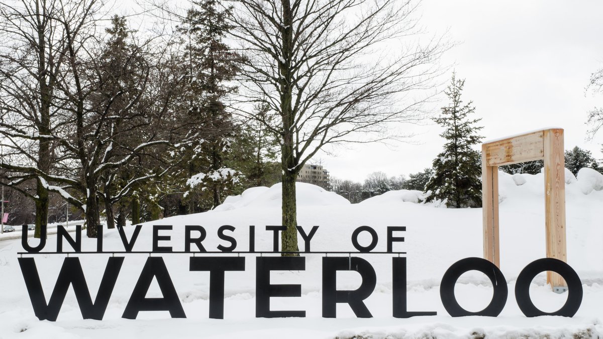 UWaterloo's tweet photo. Important changes to the #UWaterloo Winter Term:

➤We’re delaying the start of classes until Jan 11. Other activities (like co-op) will begin on Jan 4
➤Classes are cancelled Mar 15 &amp; 16 to create a four-day long weekend

Learn more about these changes: https://t.co/HxkDNsY1Fz https://t.co/4VDXifcFEr