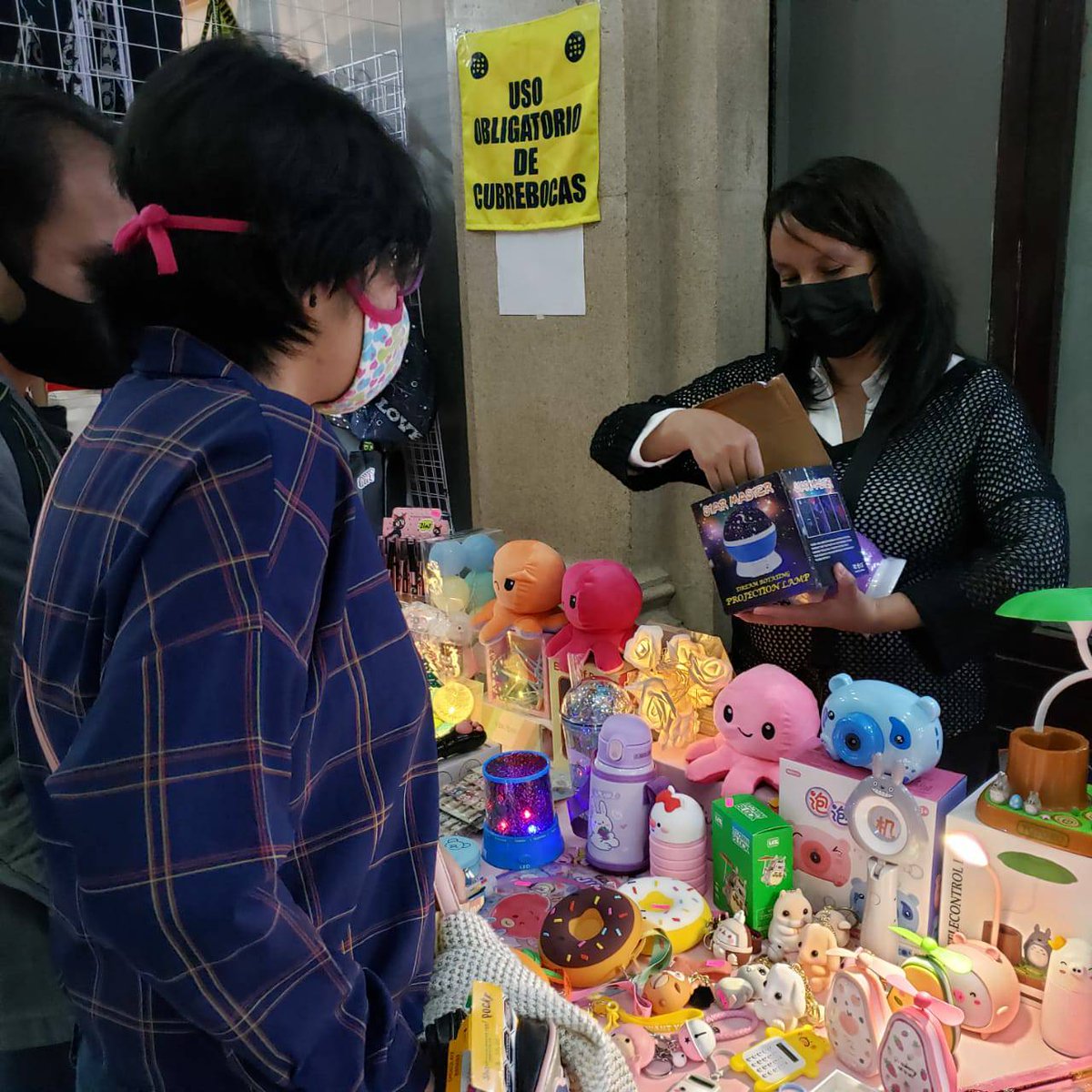 #BuenFin #SomosPasajeBazar
#JuntosSomosMasFuertes
🗓 14 y 15 de noviembre
De 10 am a 8 pm el sábado
De 10 am a 7 pm el domingo

📍Madero 6, #CentroHistorico #CDMX
#PasajeBazar
Se parte de nuestra familia de expositores
Informes por whatsapp al: 55 5144 6819